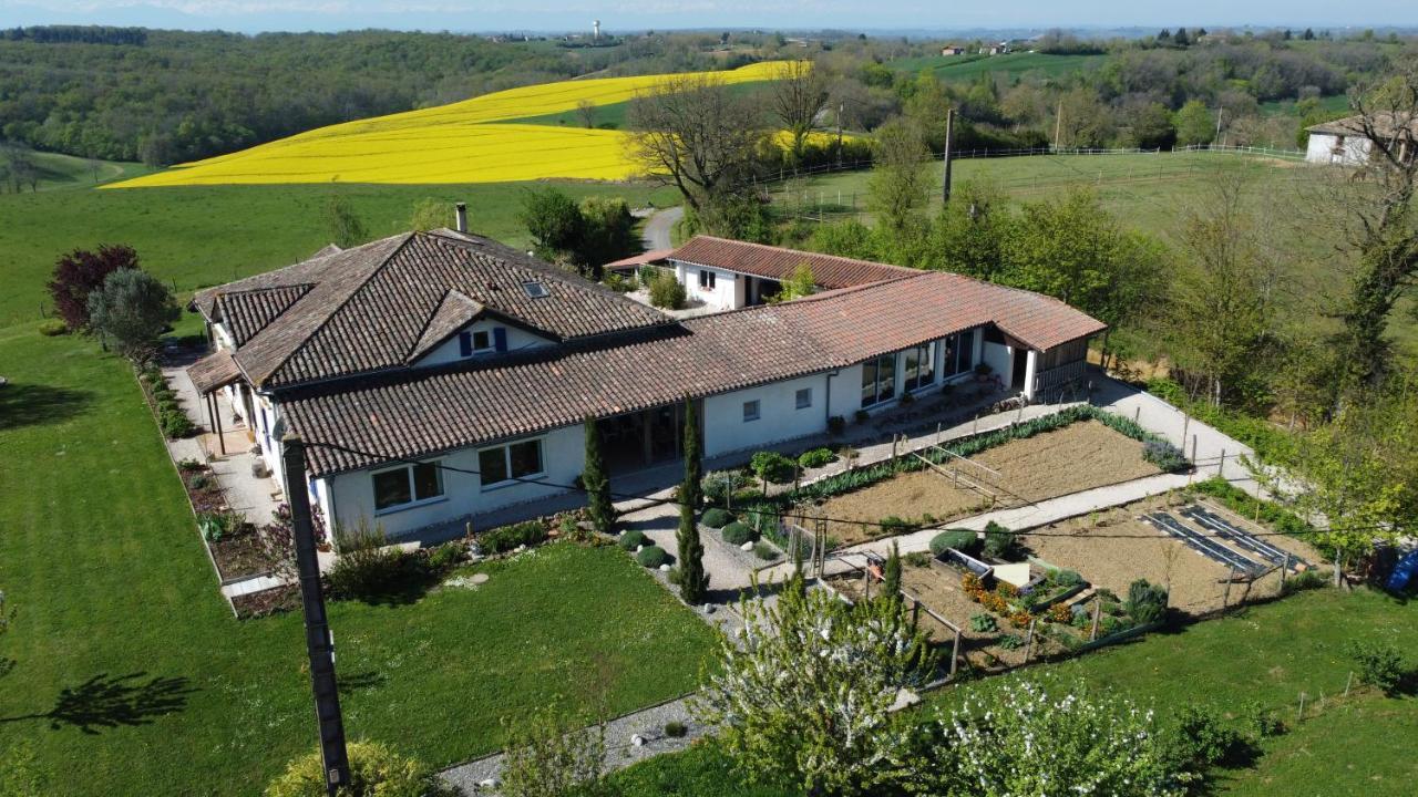 Ferienwohnung Au Pajot Ambax Exterior foto
