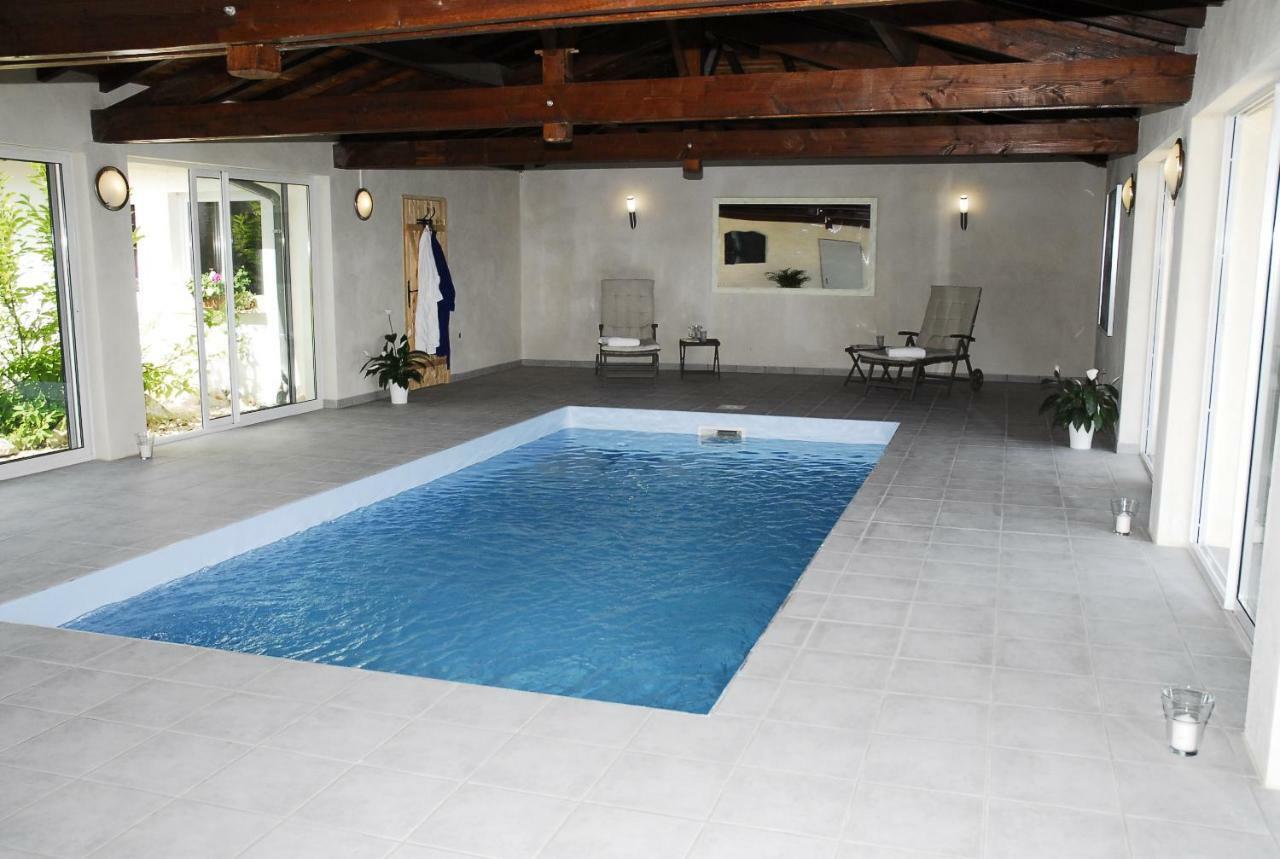 Ferienwohnung Au Pajot Ambax Exterior foto